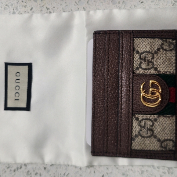 Authentic Gucci Card holder - Picture 1 of 10